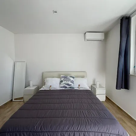 아파트 Vesuvio 65 *